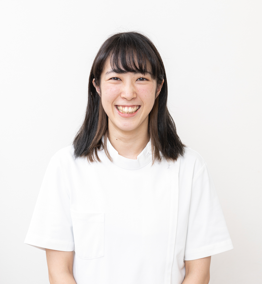 スタッフの顔写真